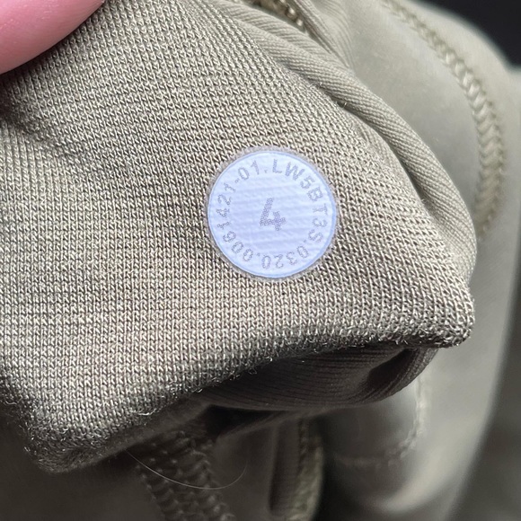 Lululemon Wunder Under High-Rise
Tight 28" *Full-On Luxtreme - Picture 7 of 7